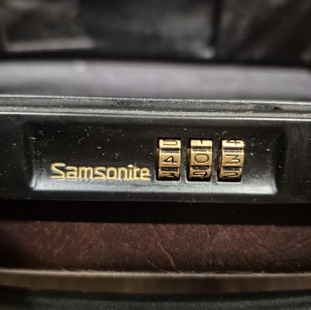 vintage Samsonite hard-shell attaché briefcase - Picture 4 of 4